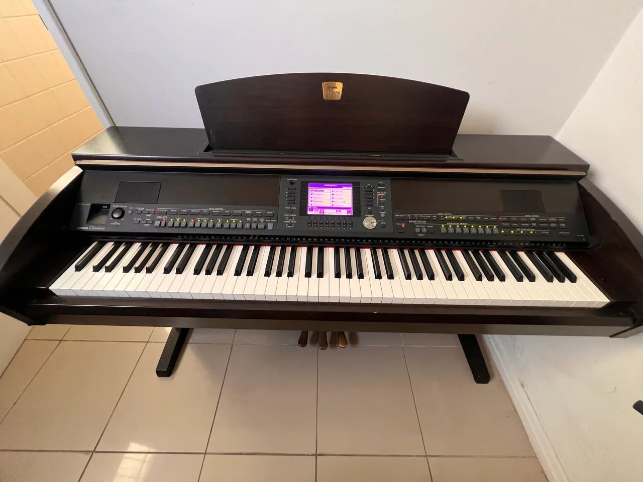 Piano Yamaha ClaviNova CVP-503 - Foto 4