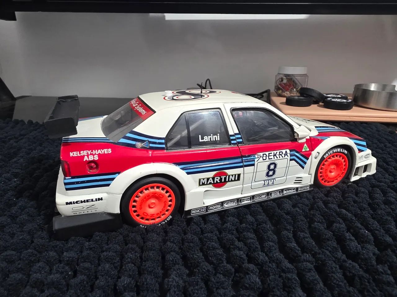 Miniatura 1:18 alfa romeo martini dtm modificado  ut - Foto 4