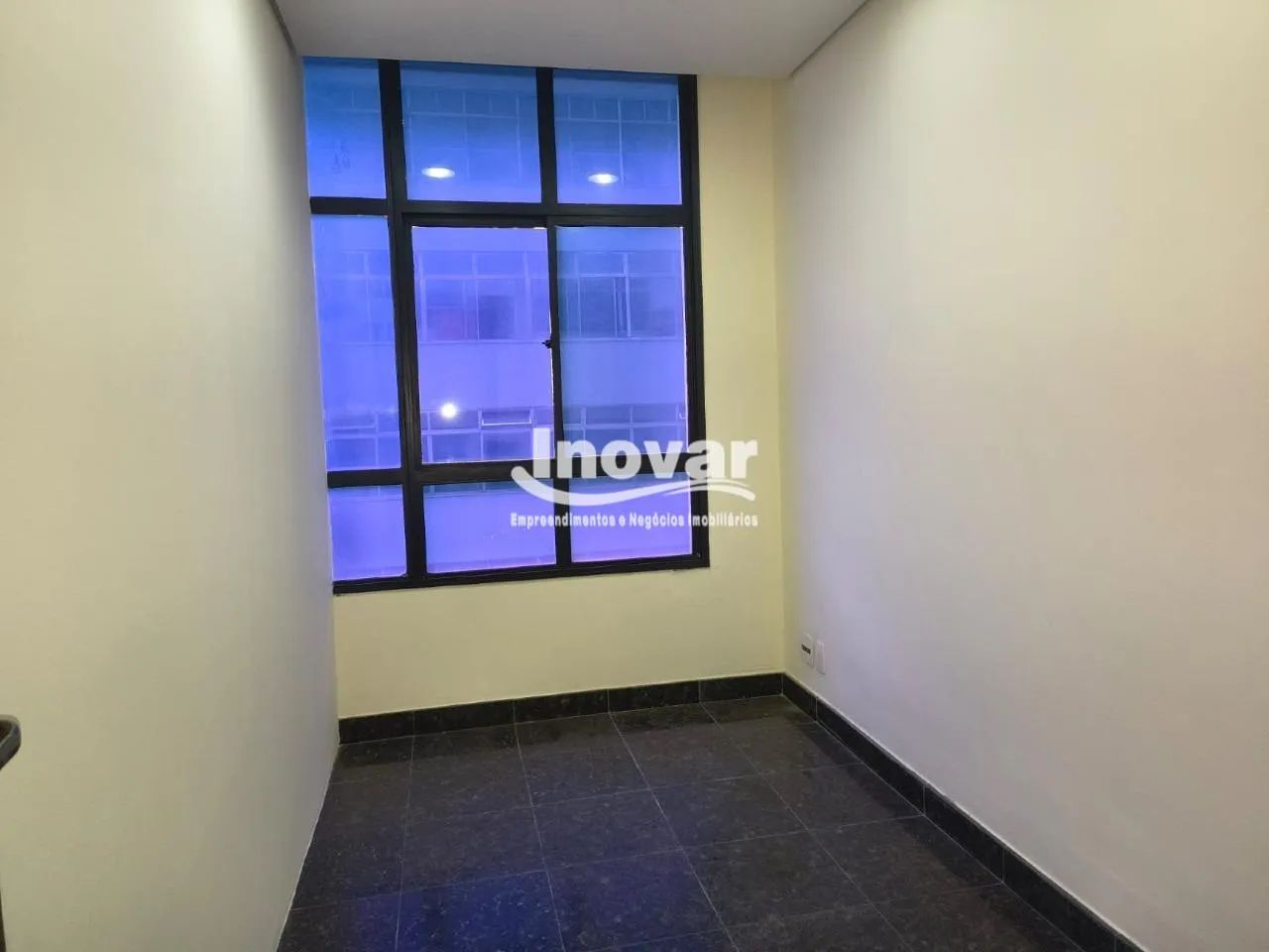 Sala com 38m² Mobilhada em prédio de auto luxo na Avenida Augusto de Lima - Foto 4