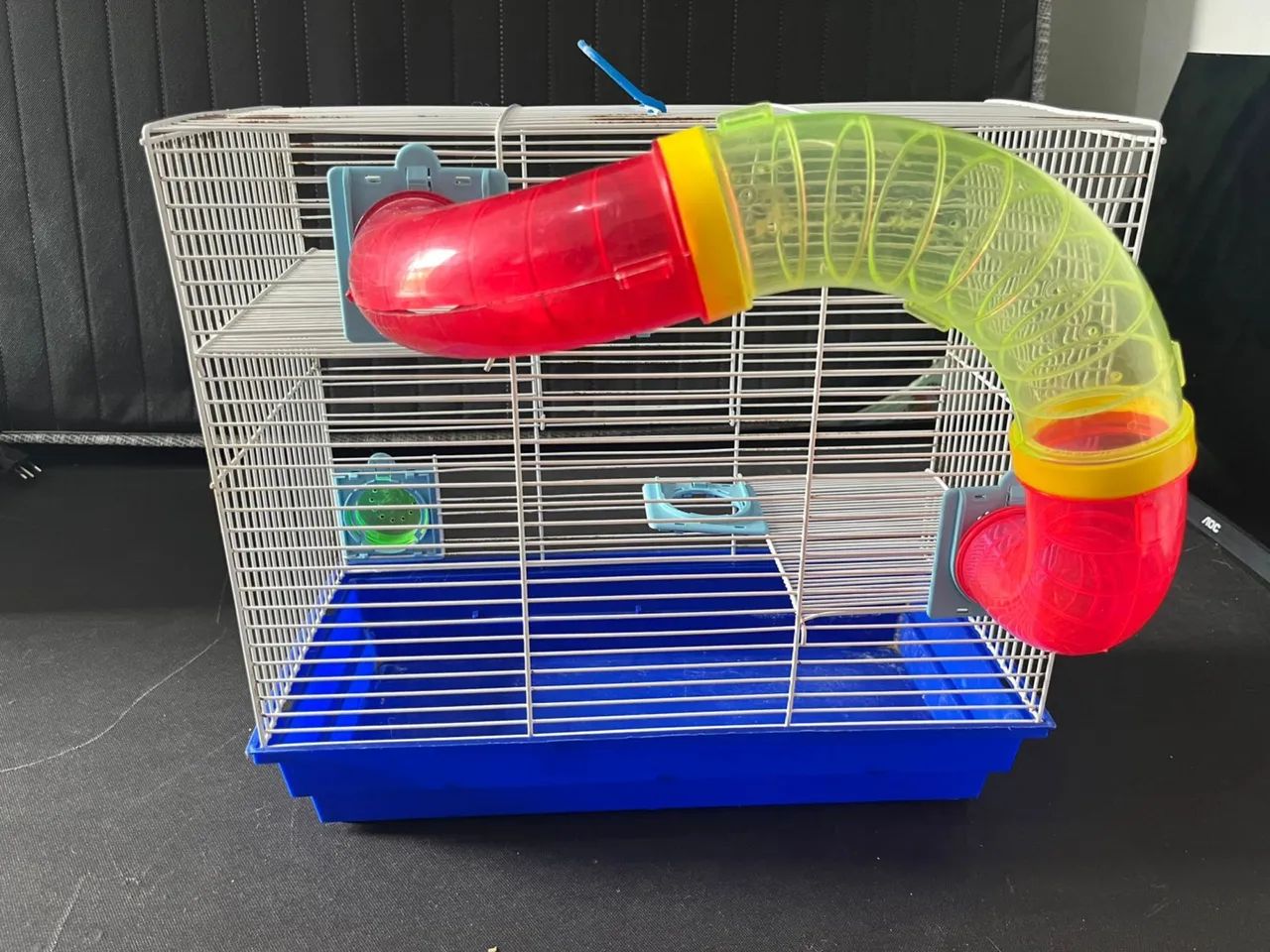 GAIOLA HAMSTER GRANDE 3 ANDARES PRATICAMENTE NOVA - Foto 2