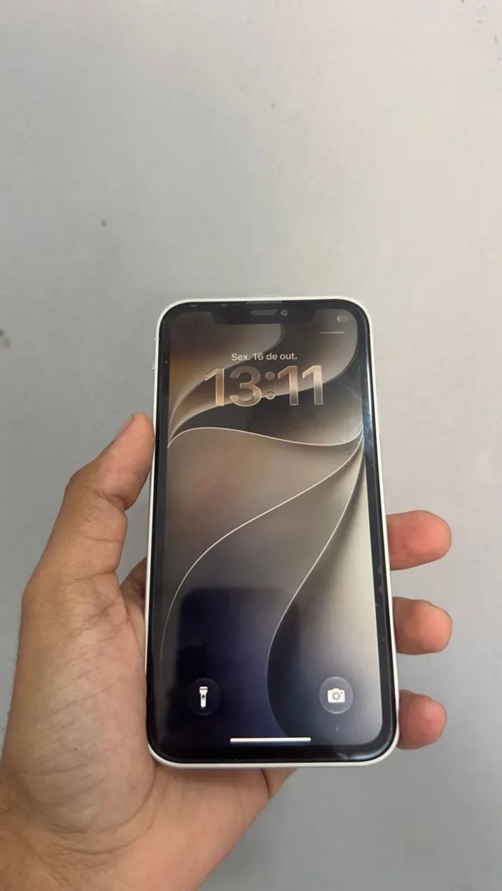 Vendo iPhone 11 na carcaça do 17 pro  - Foto 5