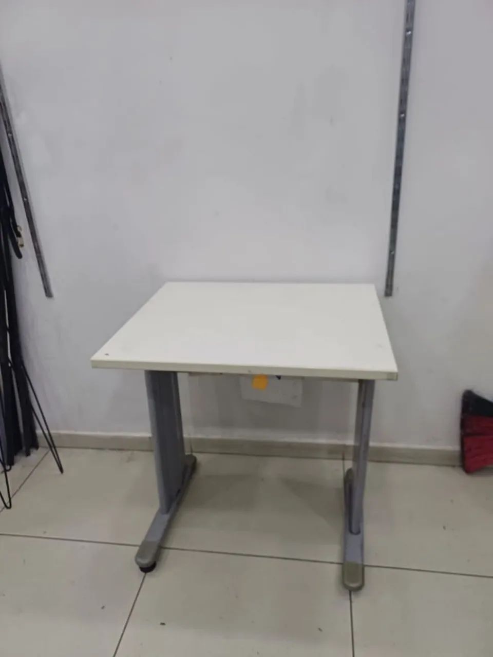 Mesa de escritorio pequena - Foto 2