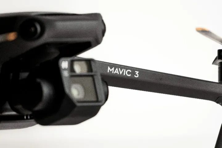 DJI MAVIC 3 FLY MORE COMBO