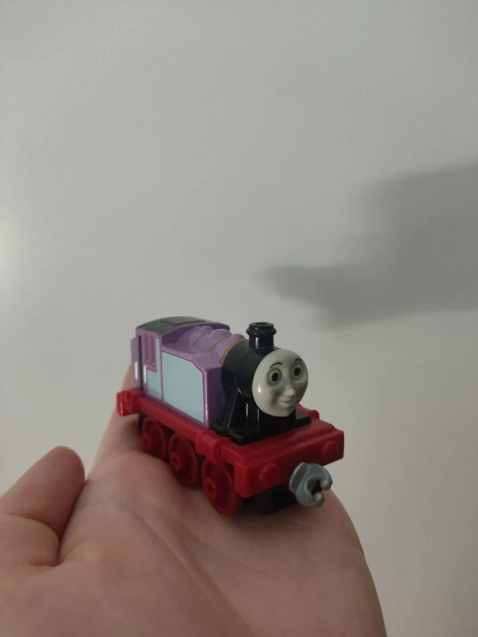 Lote com quatro miniaturas trem Thomas e seus amigos - Foto 2