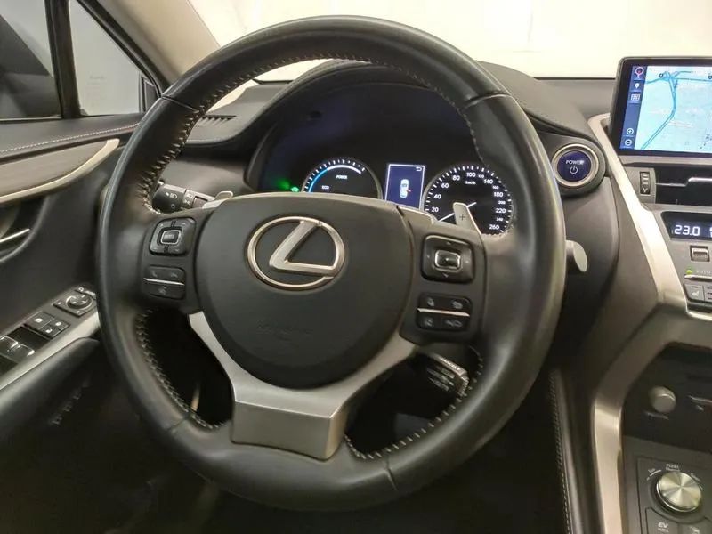 Lexus NX-300 H Luxury 2.5 16V Aut., foto 15 de 20