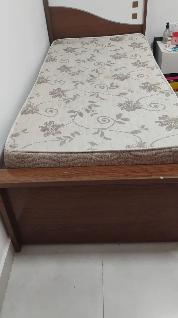 Cama de solteiro com colchão  - Foto 2