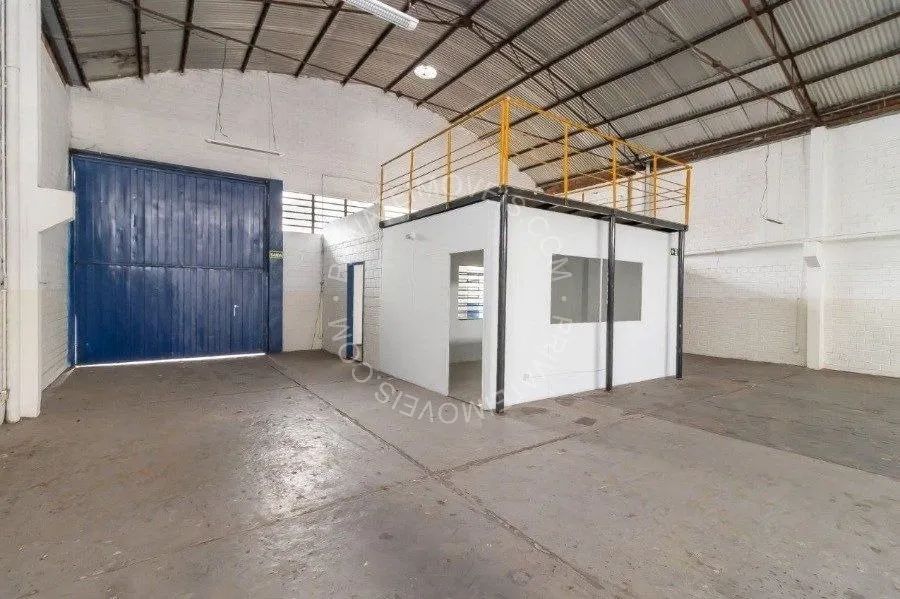 Pavilhão para comprar com 330m² no bairro Petrópolis - Foto 3