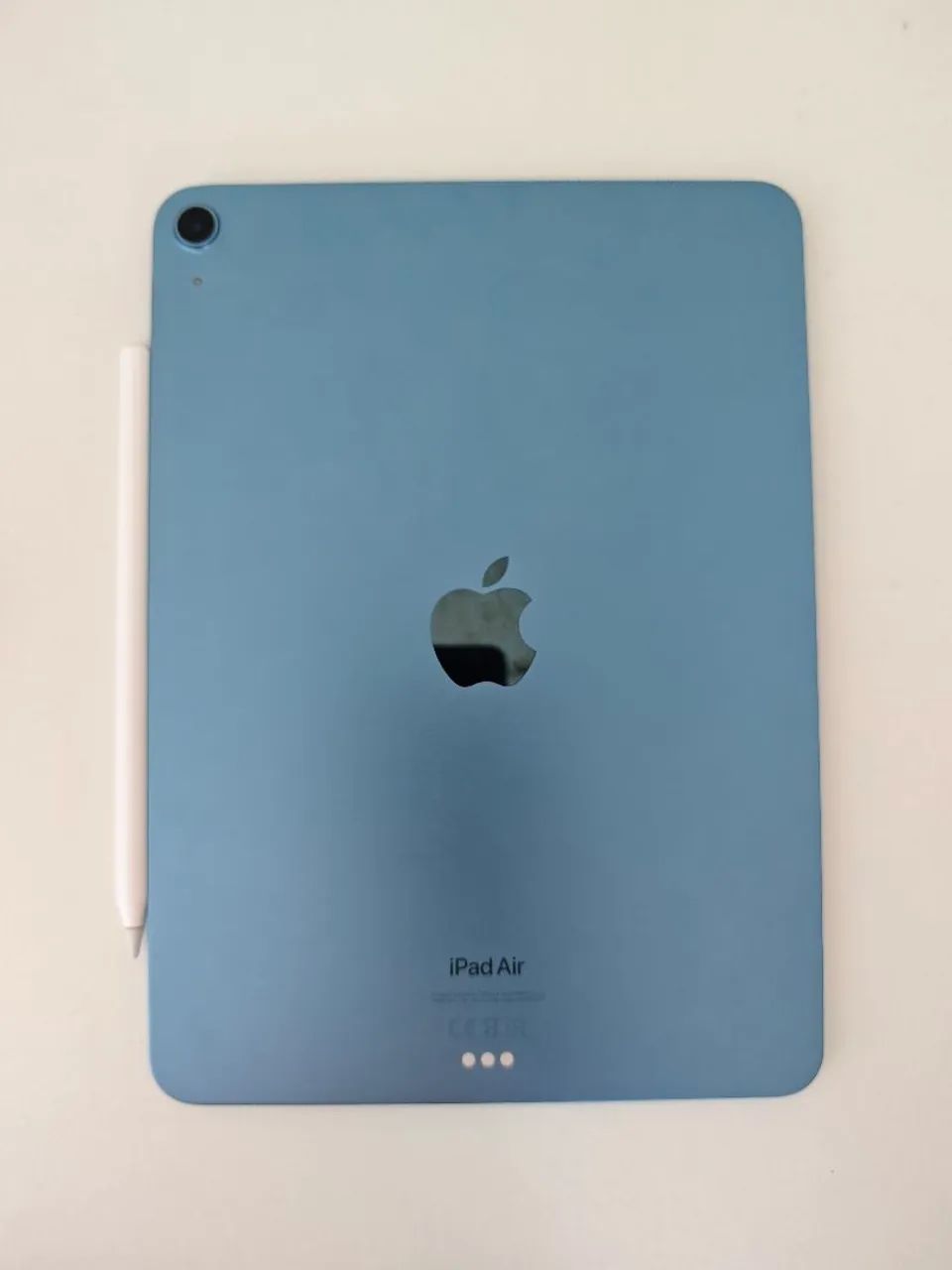 iPad Air 5th gen M1, com Apple Pen 2 + Logitech Combo Touch