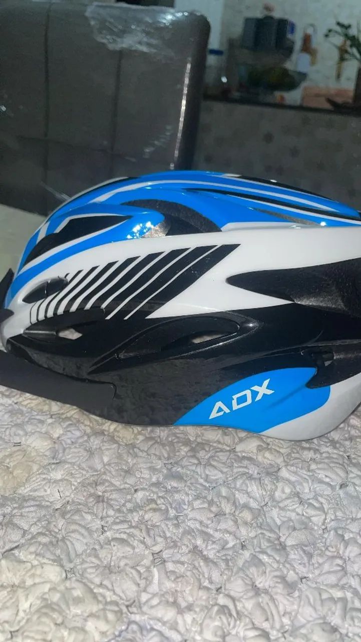 capacete de ciclismo ADX WT-012 SL-718 em azul, branco e preto. - Foto 3