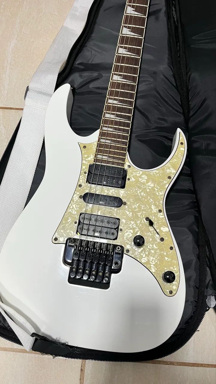 Guitarra Ibanez RG350QMZ