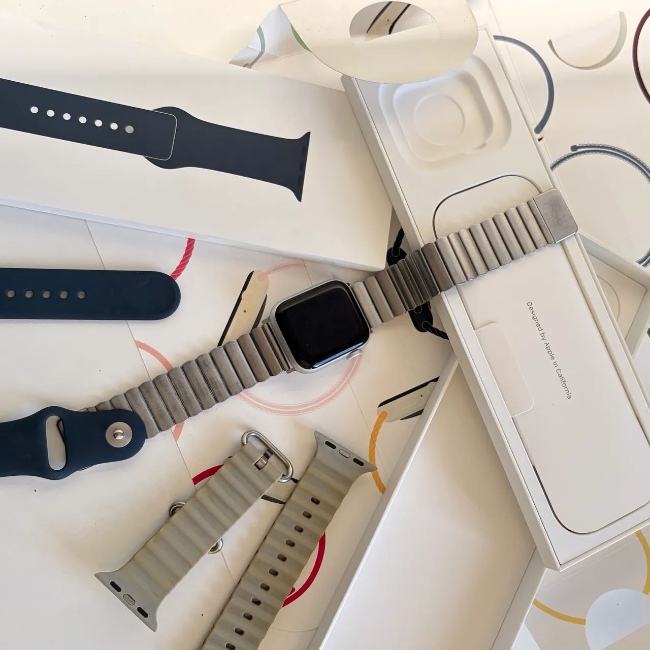 Apple Watch SE 2 Completo (Caixa + Cabo + 3 Pulseiras) | Funcionando 100% - Foto 5