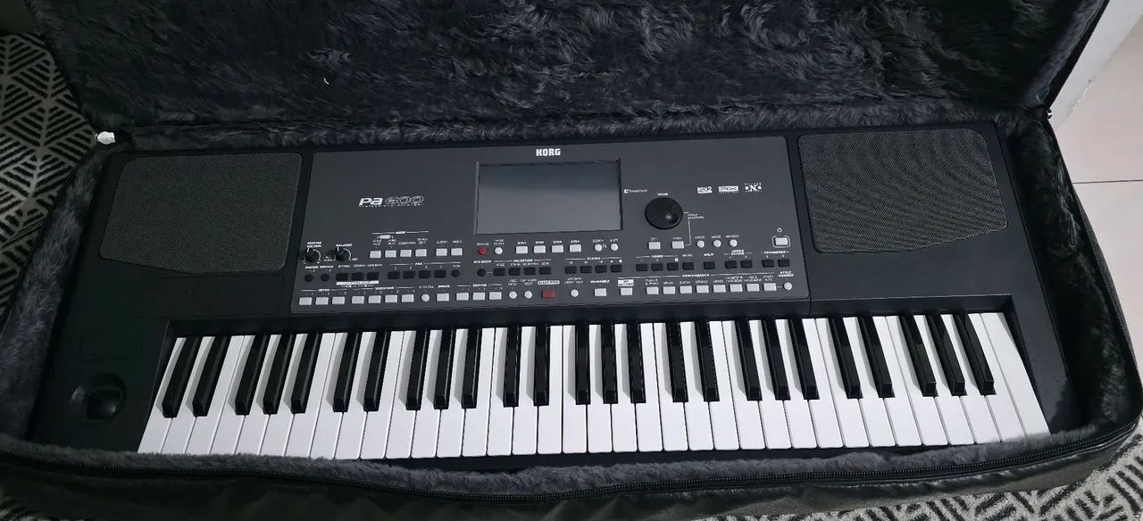 Vendo teclado korg pa600 com um mês de uso, ele está zero  - Foto 2
