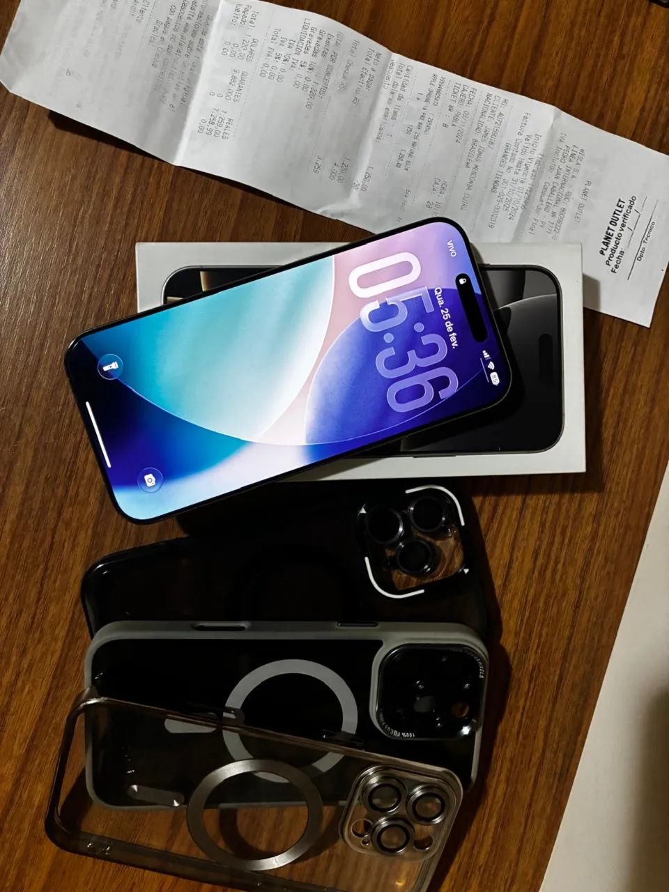 iPhone 16 Pro Max 256G !! Bateria 100% - Celulares e Smartphones