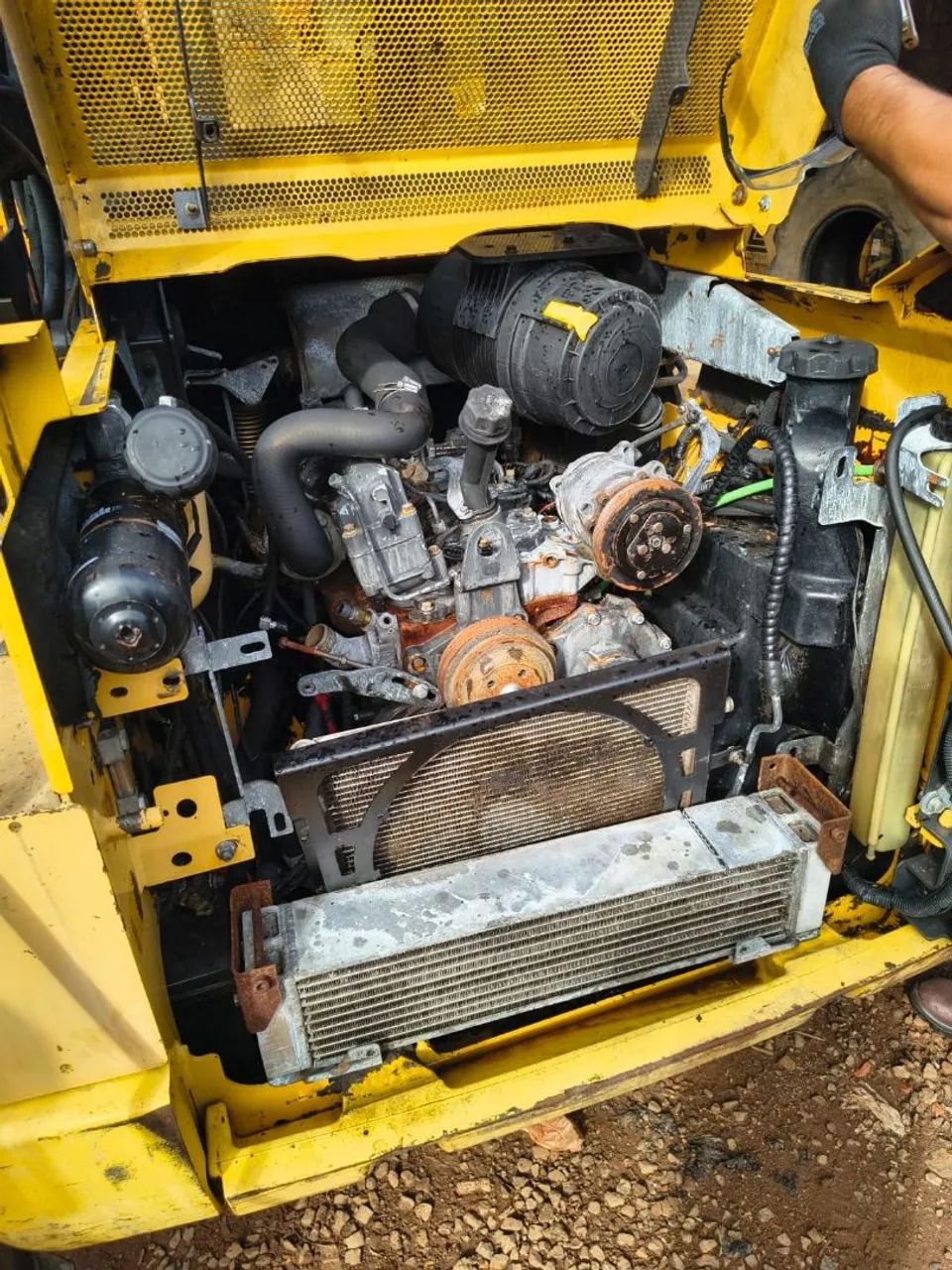 Mini carregadeira new holland l225  sem motor  - Foto 3