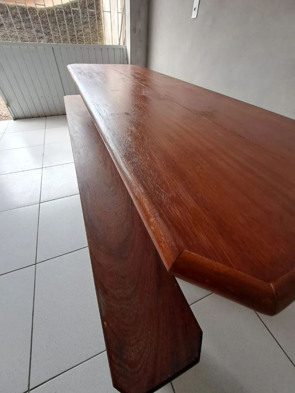Vendo mesa de angelim 