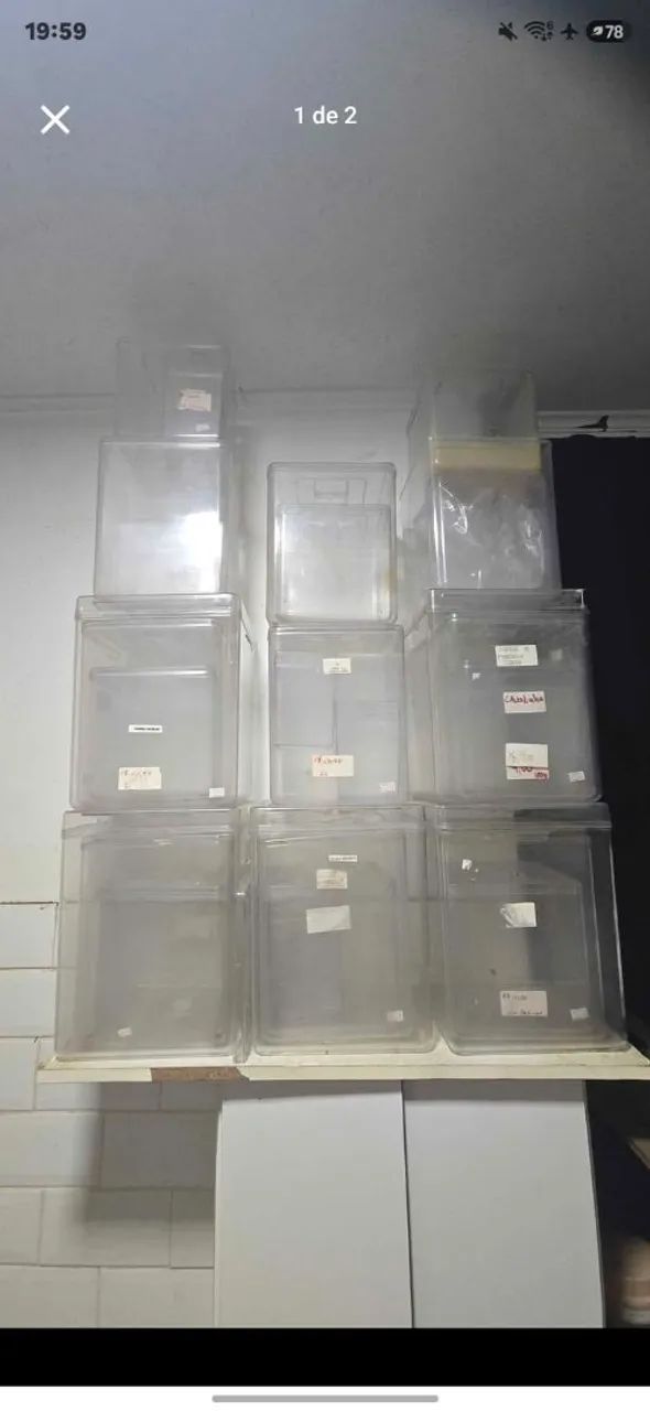 Caixa de acrílico para expor cereais 