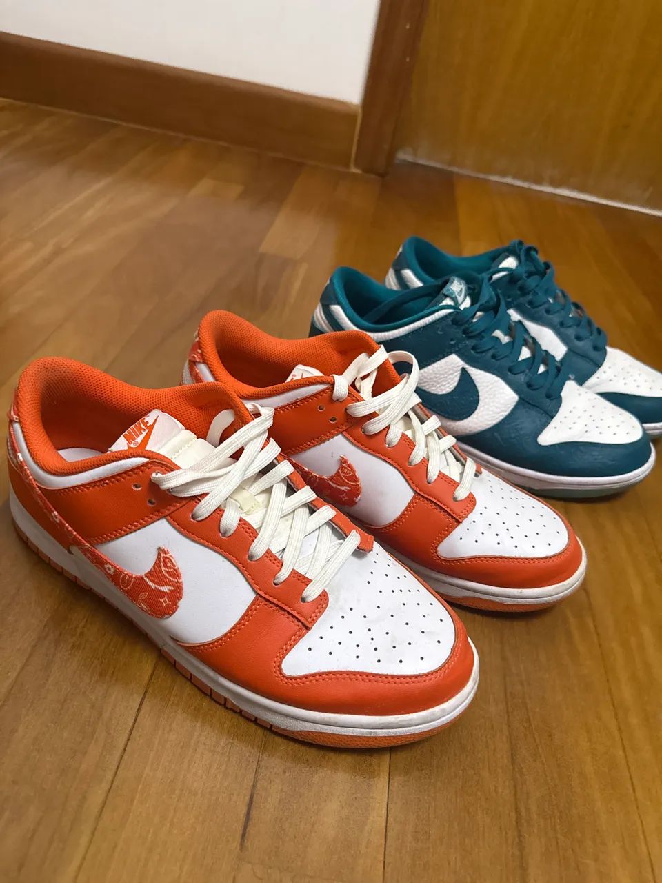 Dois Nike Dunk Low - Foto 2