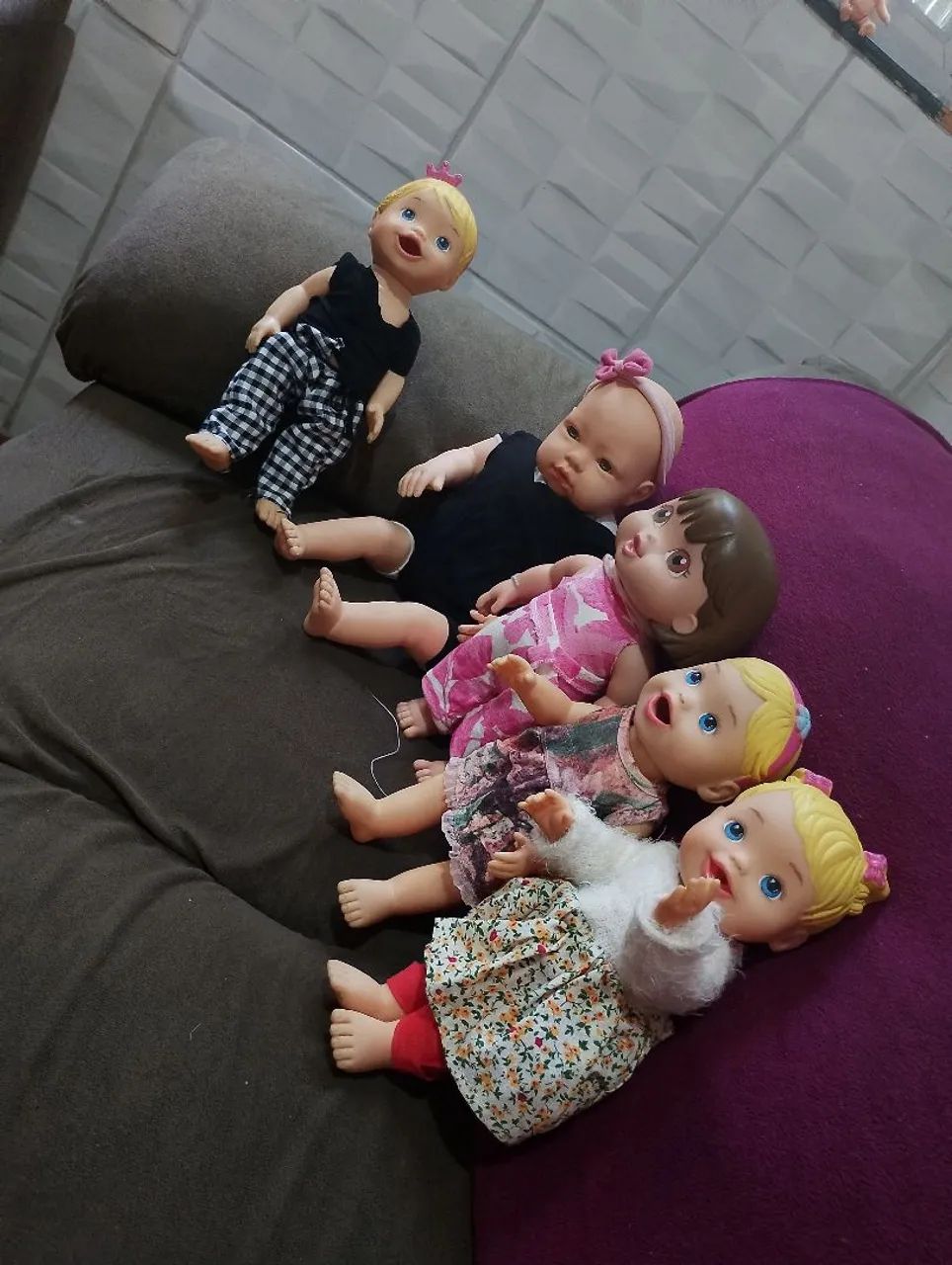 5 bonecas lindas