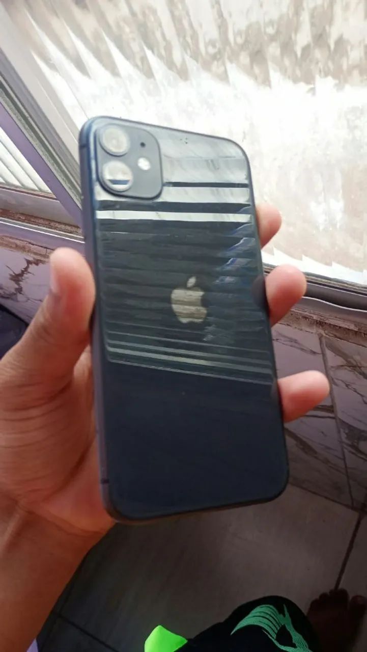 iPhone 11 - Foto 2