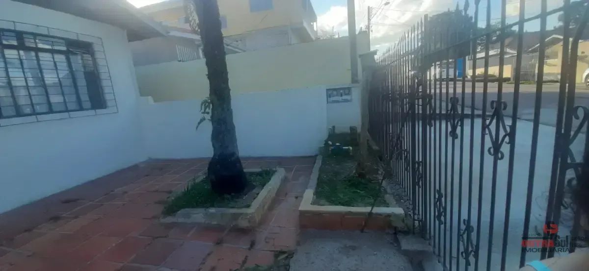 Terreno no Xaxim com 2 residências - Foto 3