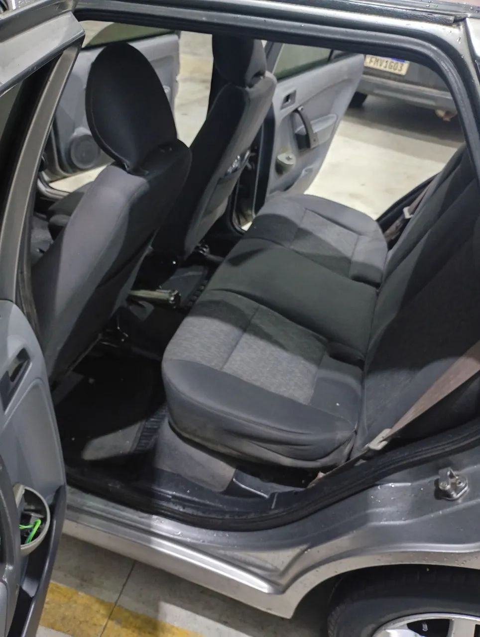 Volkswagen Gol Geração III Plus 1.0 MI 16V Gasolina Mec. 4P 2004