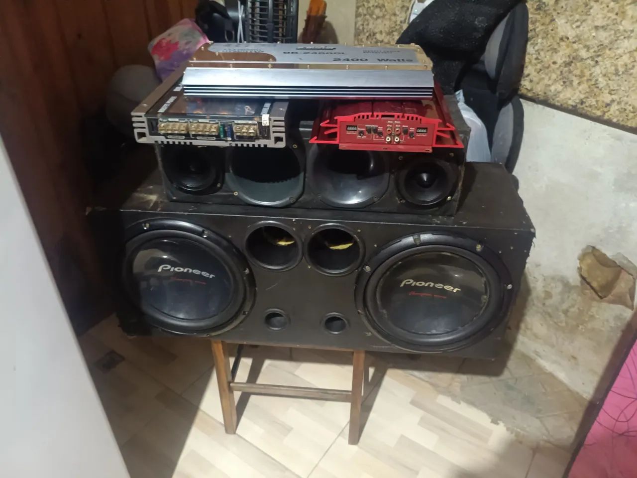 Som automotivo completo