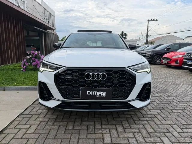 Audi Q3 SPB Performance 2.0 TFSI Tipt. Quatt. 2022 - Foto 2