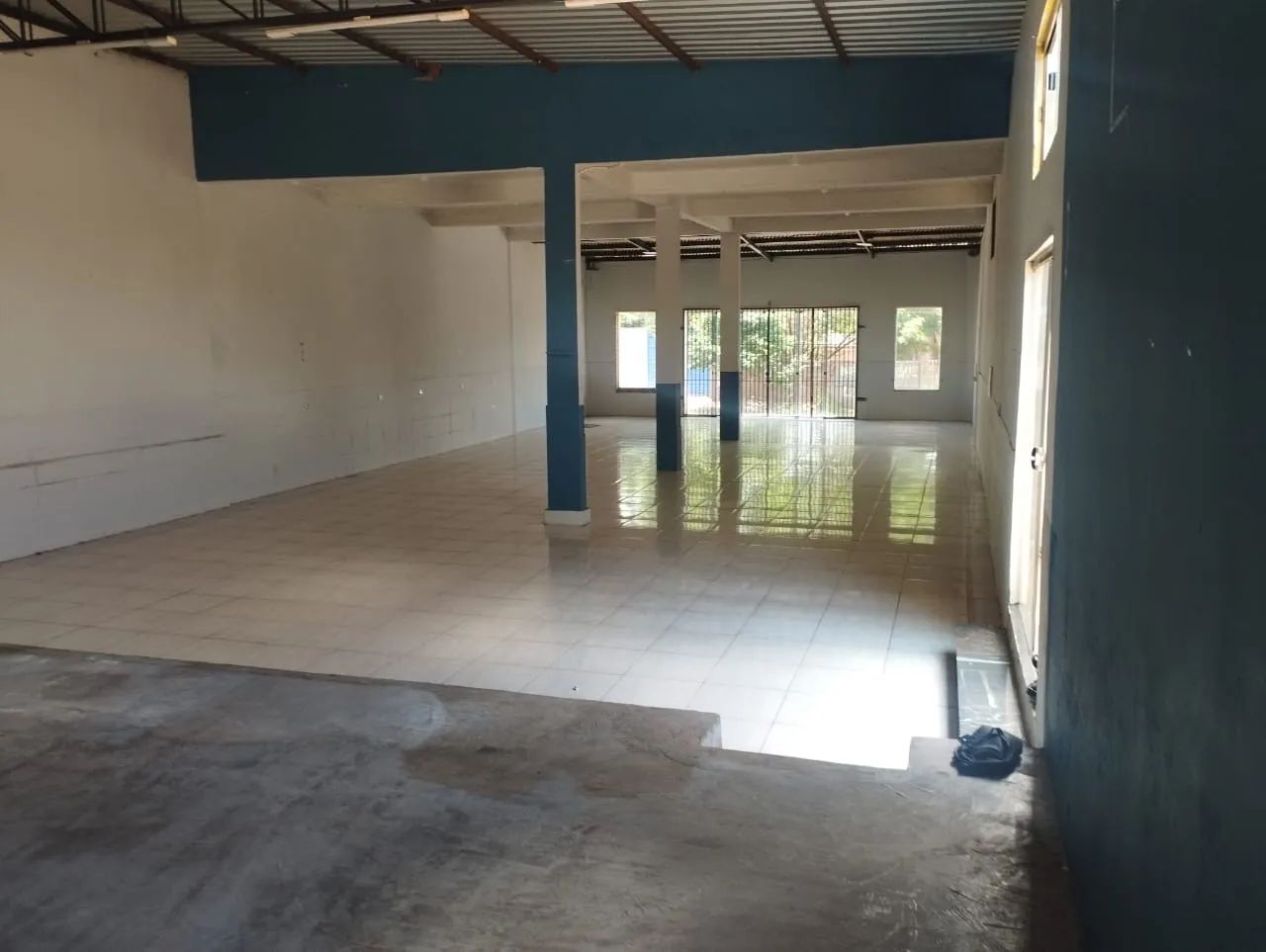 Vendo ou alugo área comercial(guanandi) - Foto 2