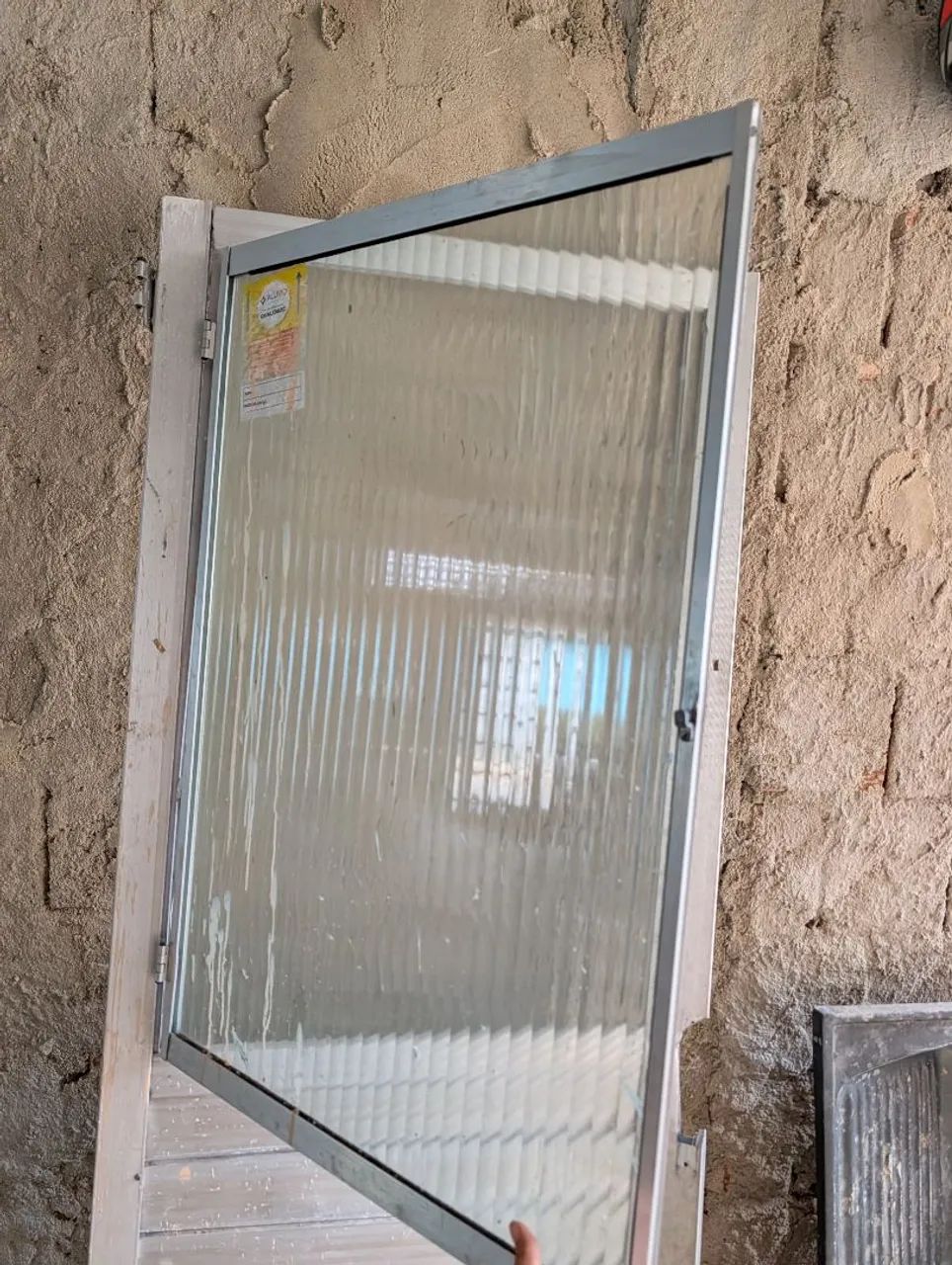 Aluminum Door with Defect64962170681602121