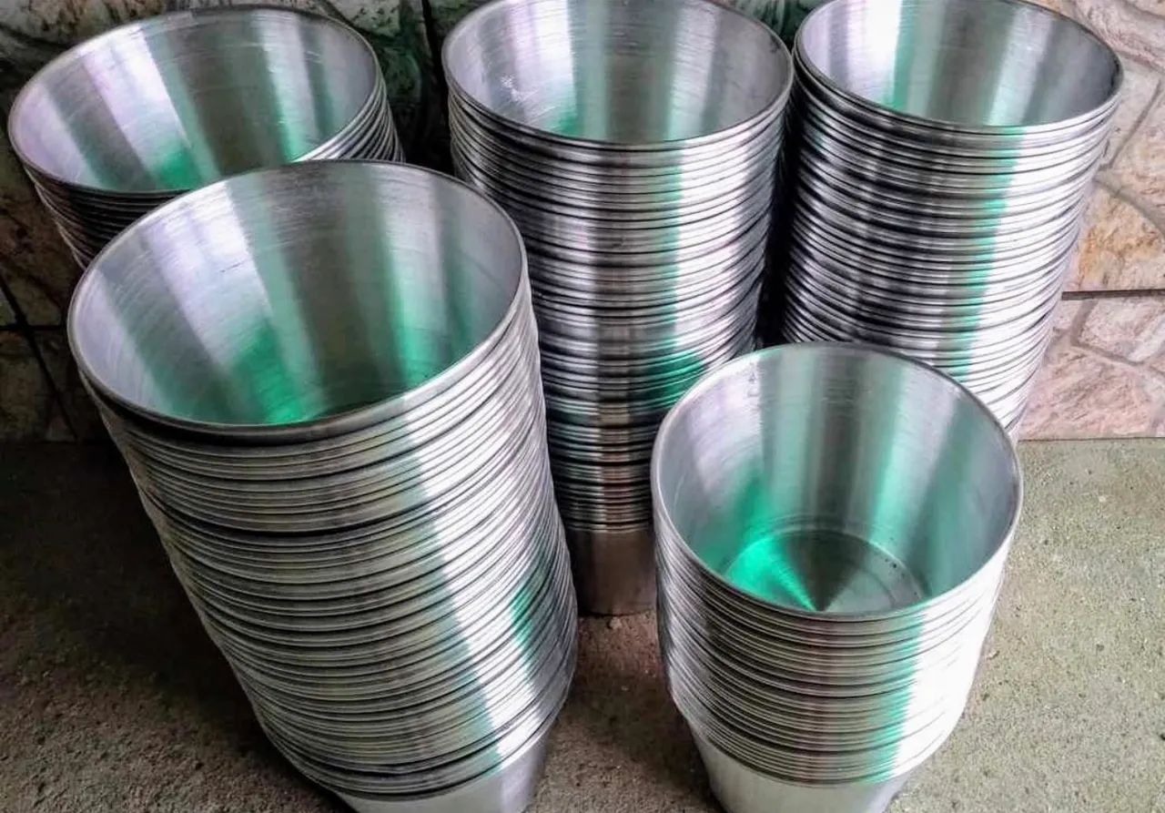 Baldes aluminio e plastico489093411677808641