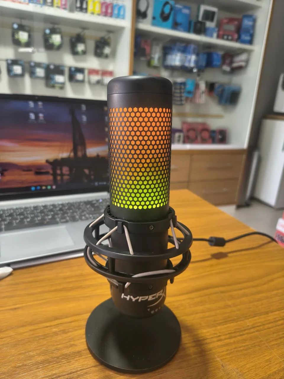 Microfone Hiperx Quadcast RGB