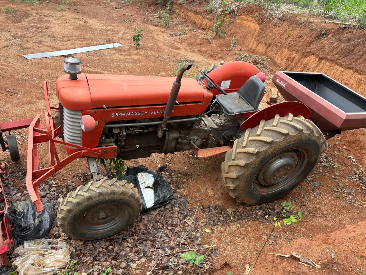 Trator MF 65x Conservado - Foto 2