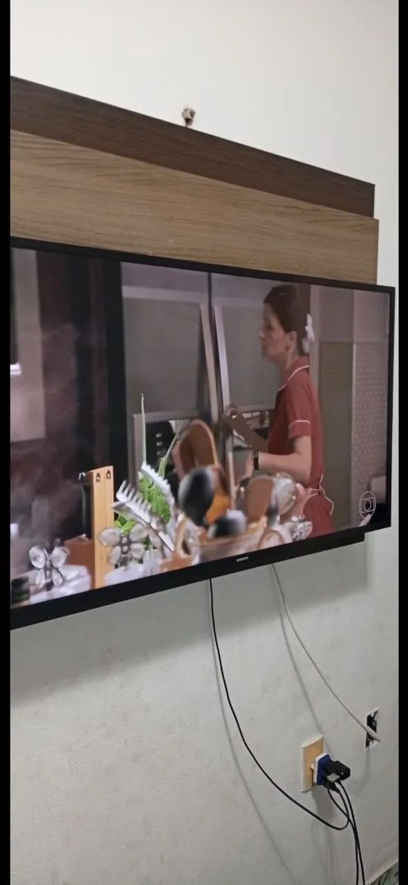Vendo essa tv da marca Samsung de 50 polegadas SMART  - Foto 4