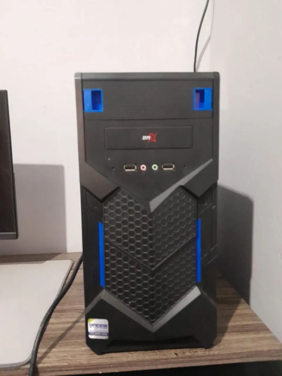 Computador de mesa funcionando, Inel Core i3 + placa de vídeo NVIDIA