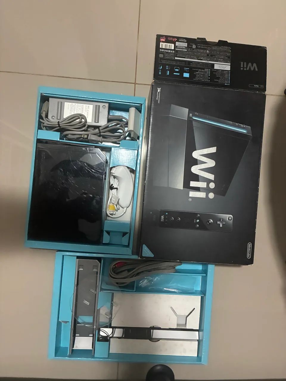 Nintendo Wii prefeito na caixa completo, berço, caixa original, base,sensor,fonte e contro