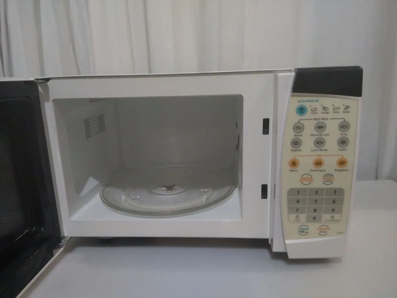 Forno microondas Eletrolux 18 litros  - Foto 3