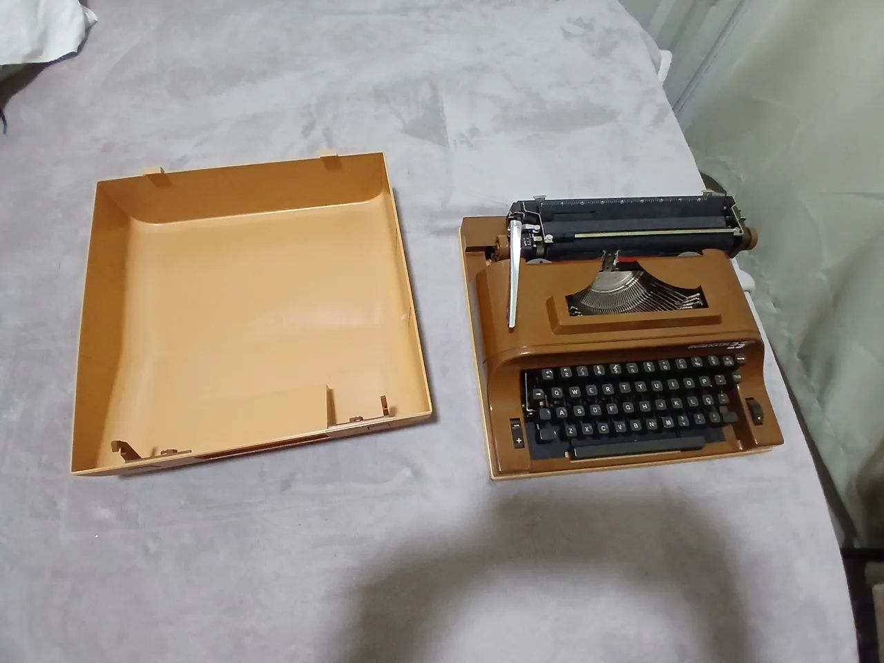 Máquina de escrever Remington 2565580494079874121