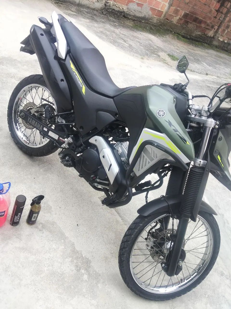 Lander 250 nova de mais 