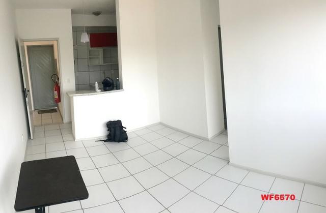AP1052 Aimará, apartamento com 2 quartos, 1 vaga, condomínio no Cambeba, campo de futebol - Foto 2