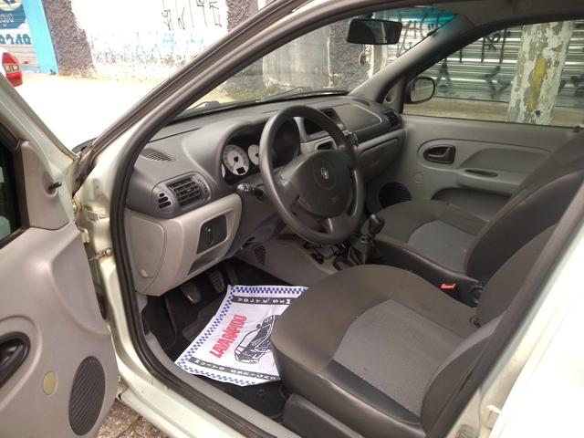 Renault Clio mod 2008 sedan 1.0 16v 4portasAuthentique - Foto 2
