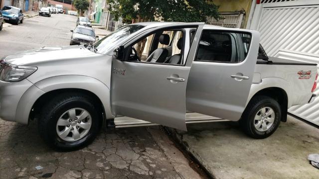 Toyota Hylux CD 3.0 SR 4 x 4, Ano 2013, Òtimo Estado, Aceito Troca - Foto 8