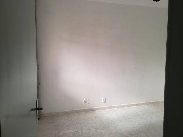 Apartamento 2 Quartos muito bem localizado Largo do Bicão na Vila da Penha - Foto 7