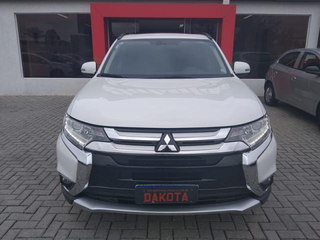 MITSUBISHI OUTLANDER 2.0 16V 160CV 2016 - Foto 17