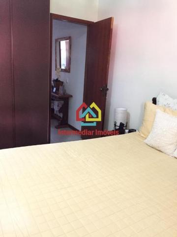 Comary - Ótima casa triplex geminada em condomínio com lazer - Foto 5