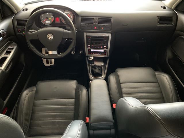 VW - VOLKSWAGEN GOLF SPORTLINE 1.6 MI TOTAL FLEX 8V 4P 