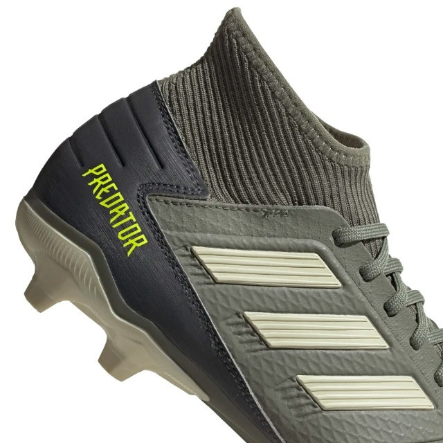 Chuteira de Campo Adidas Predator 19.3 Fg Masculina - Foto 6