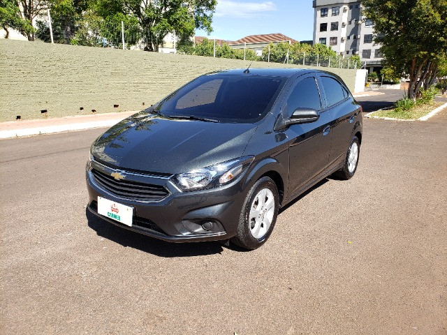 Onix LT 1.4 13.000 km zerado todo original único dono garantia de fábrica