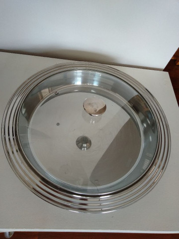 Travessa funda Tramontina inox com tampa de vidro - Foto 4