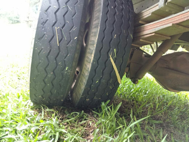 Vw 6.90 baú troco por Caminhão Basculante ou Retro Emplacada - Foto 5