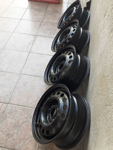 Vendo jogo de rodas 14 otimo estado conservada - Foto 2